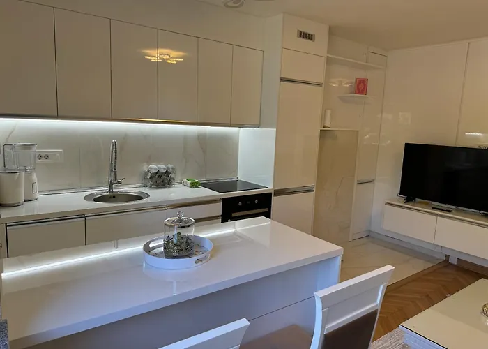 Askonak * 新帕扎尔